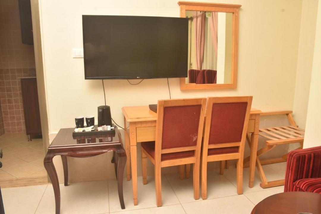 Crown Hotel Djouba Extérieur photo