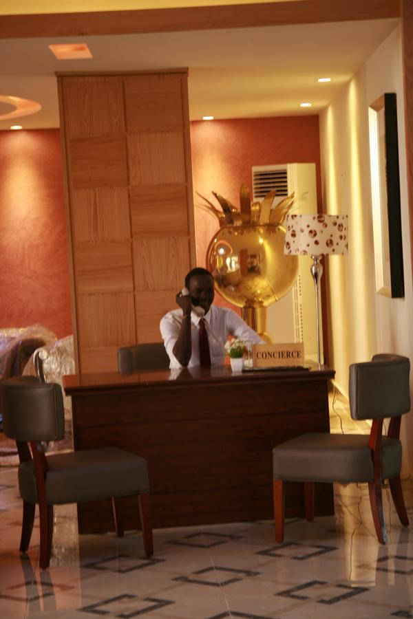 Crown Hotel Djouba Extérieur photo